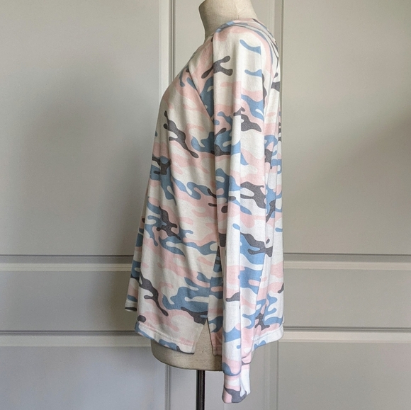 PJ Salvage Pullover Camouflage Print Long Sleeve Brushed Knit Blue Pink L NWT - Picture 8 of 13